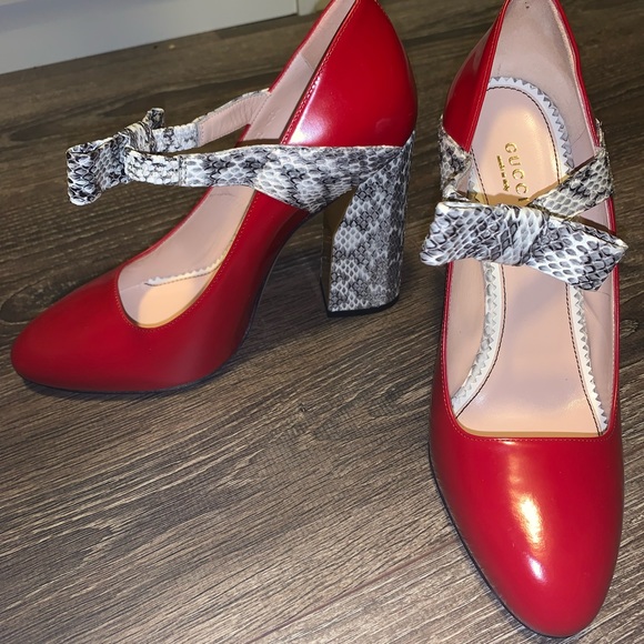 🔥Gucci Shoes with Bow🔥 - Picture 13 of 15